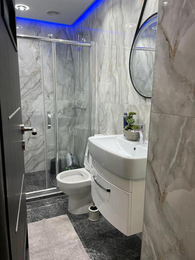 Amira 2 Apartment